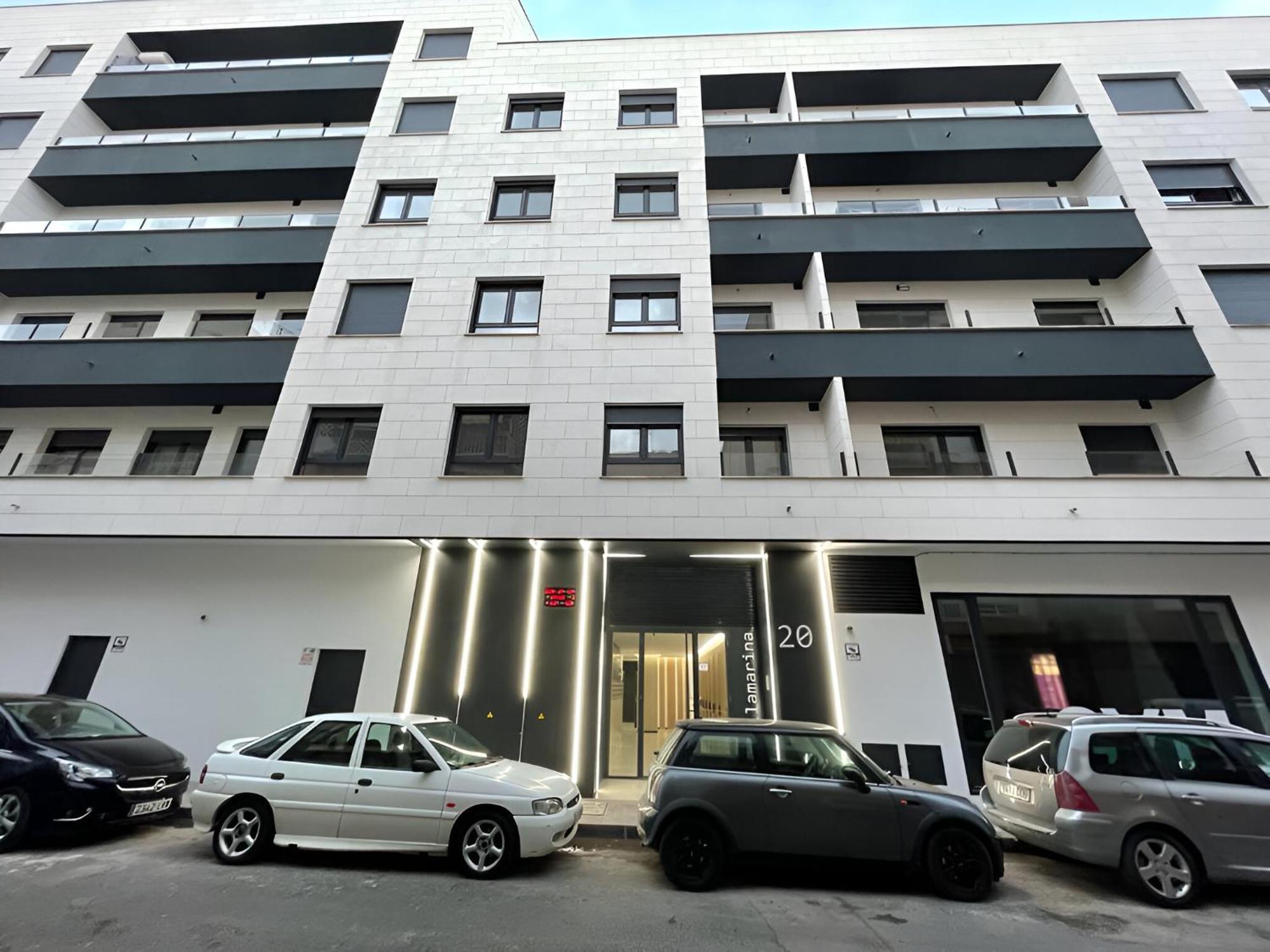 Apartamentos Nuevo Con Aire Y Wifi Aguilas Luaran gambar