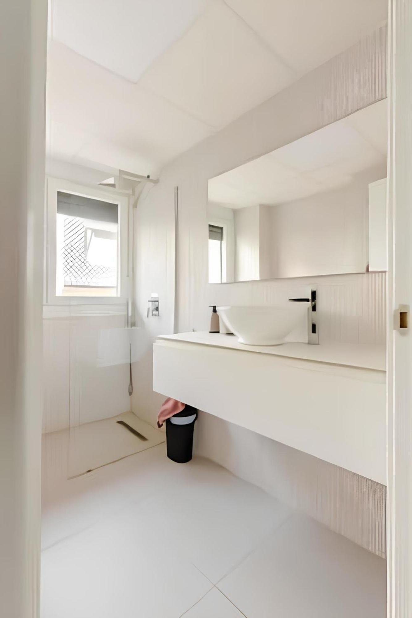 Apartamentos Nuevo Con Aire Y Wifi Aguilas Luaran gambar