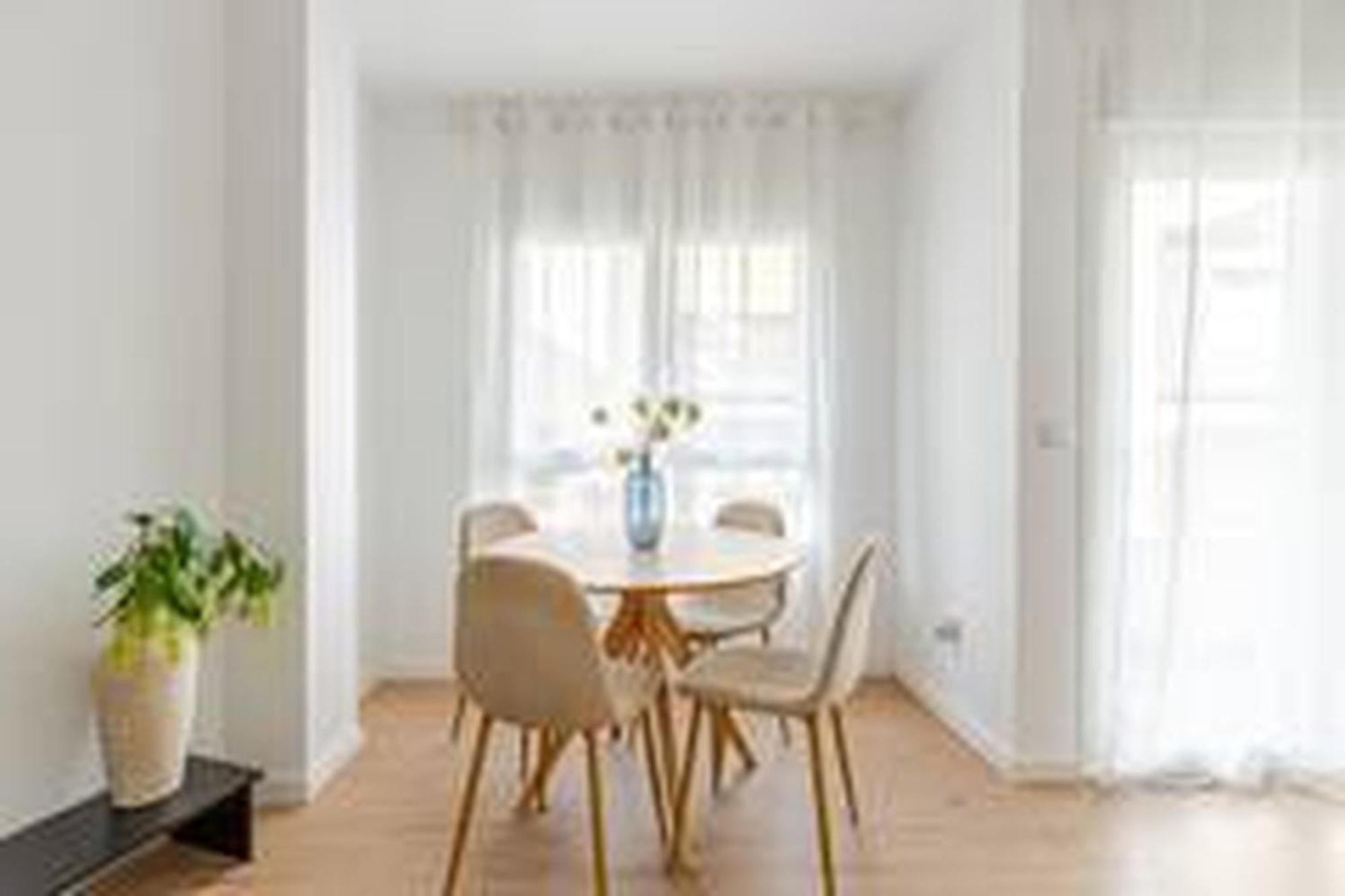 Apartamentos Nuevo Con Aire Y Wifi Aguilas Luaran gambar