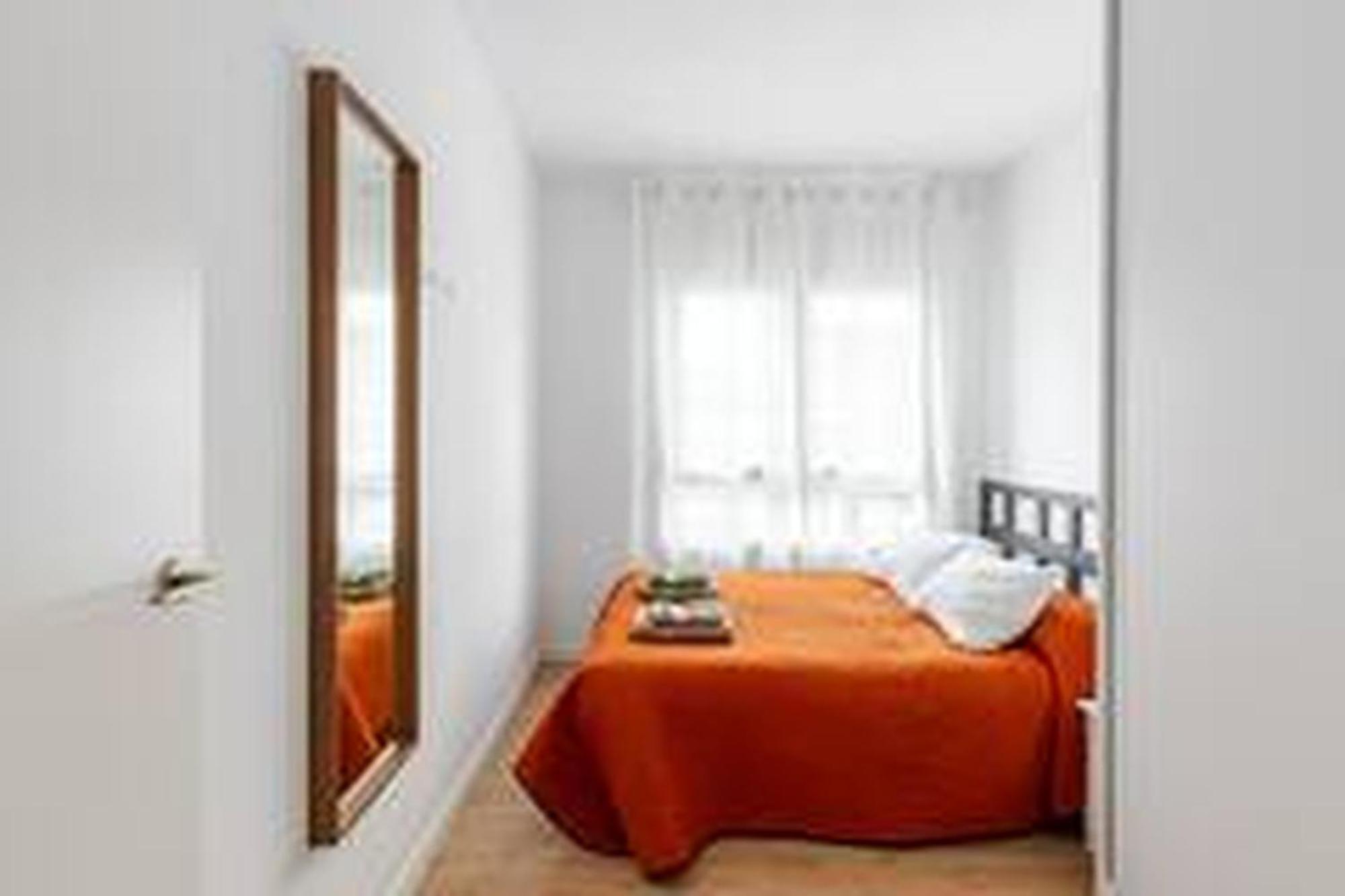Apartamentos Nuevo Con Aire Y Wifi Aguilas Luaran gambar